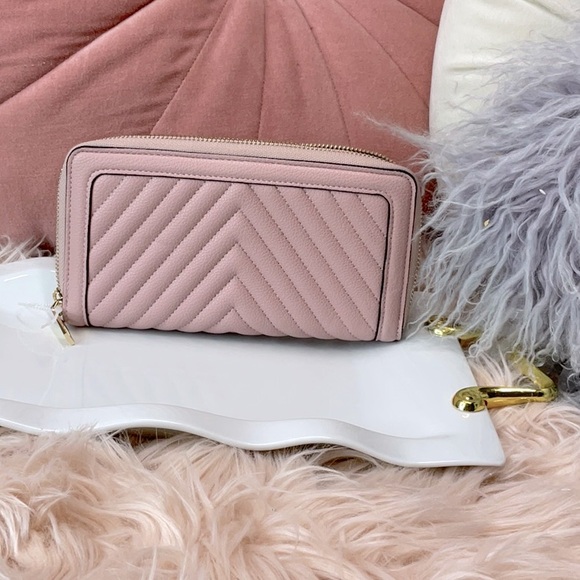 Victoria Secret Large Wallet - Picture 2 of 5